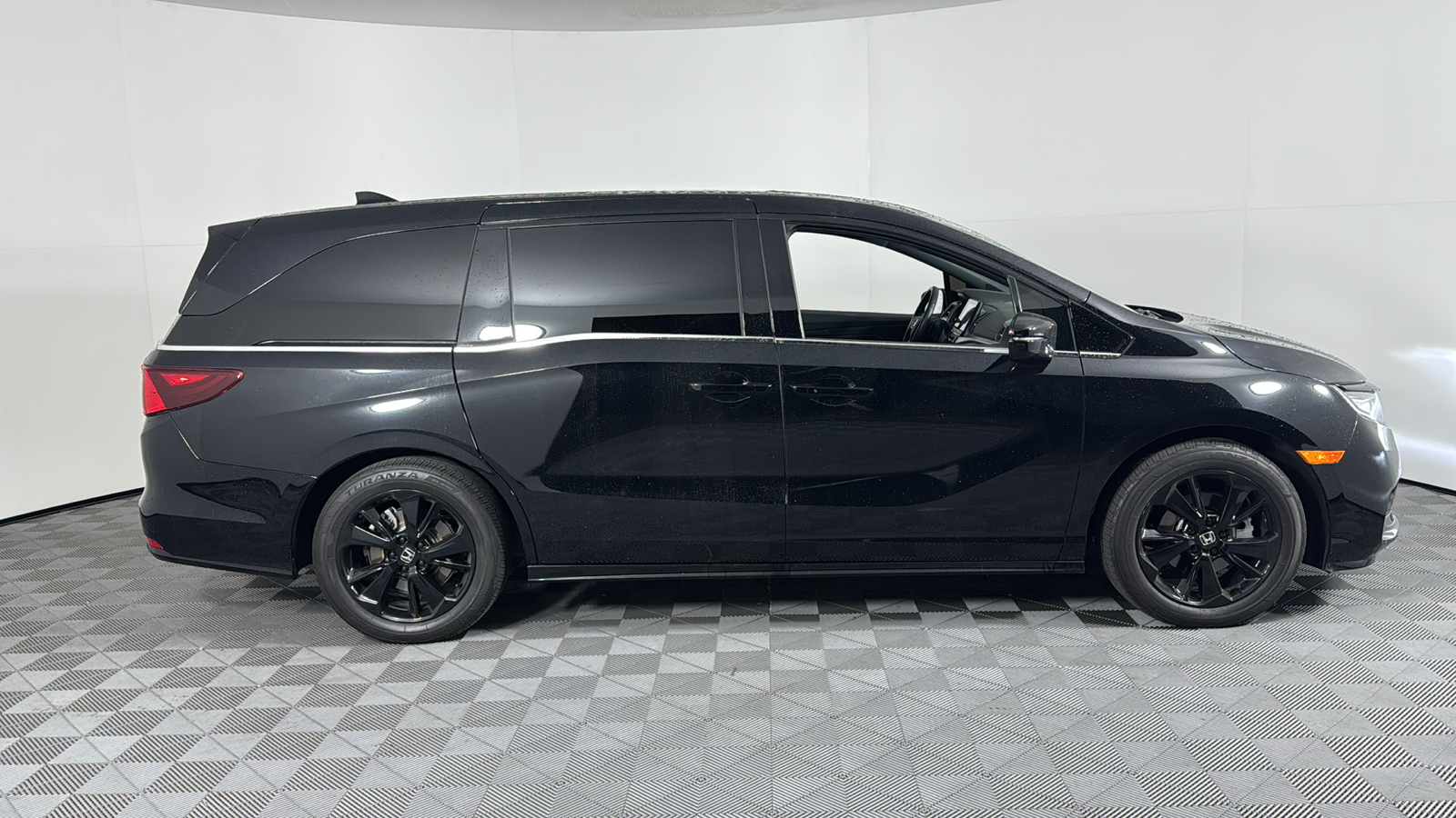 2023 Honda Odyssey Sport 3