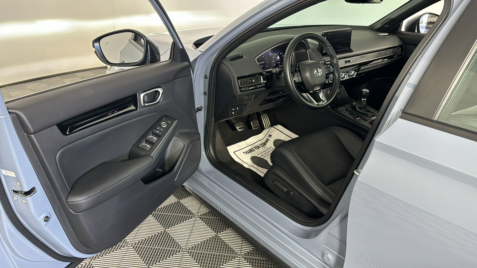 2022 Honda Civic Hatchback Sport Touring 13