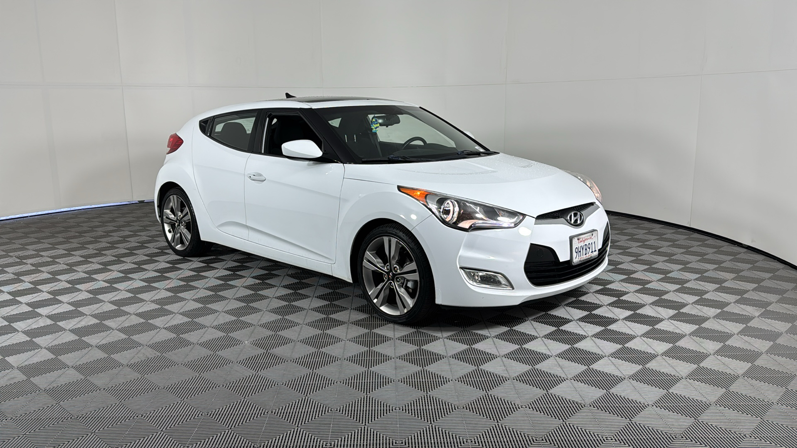 2017 Hyundai Veloster Value Edition 2