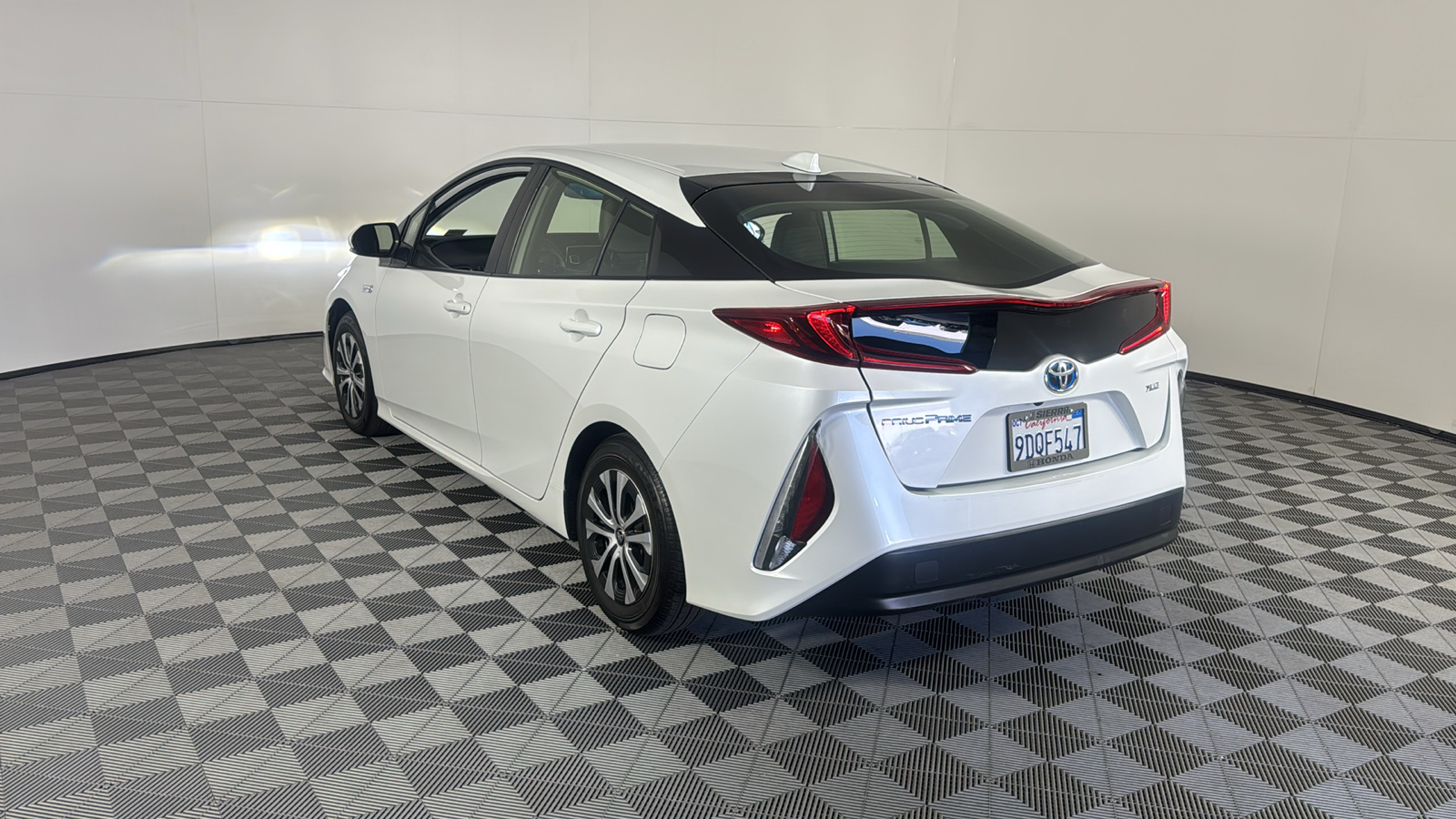 2022 Toyota Prius Prime XLE 6