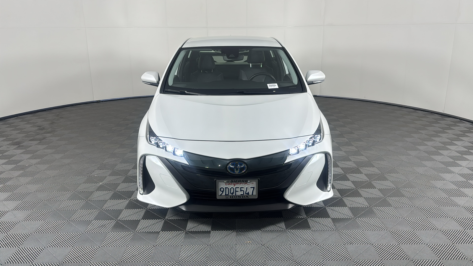 2022 Toyota Prius Prime XLE 9