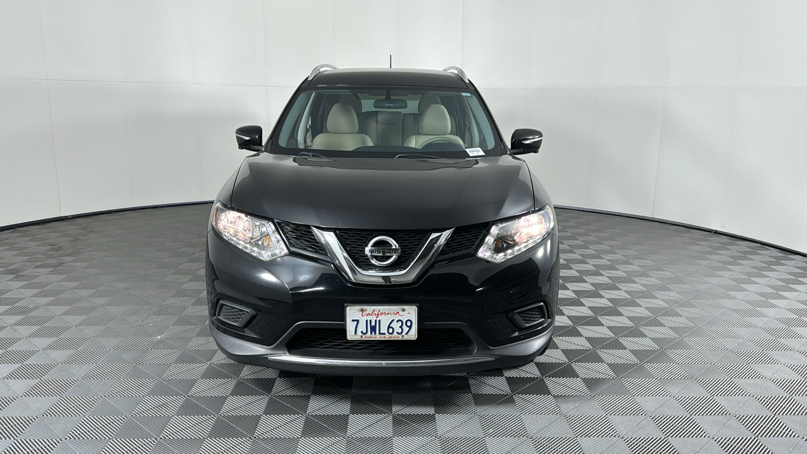 2015 Nissan Rogue SV 9