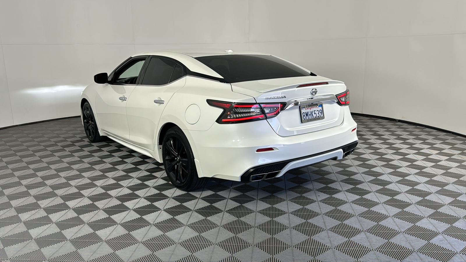 2019 Nissan Maxima S 6