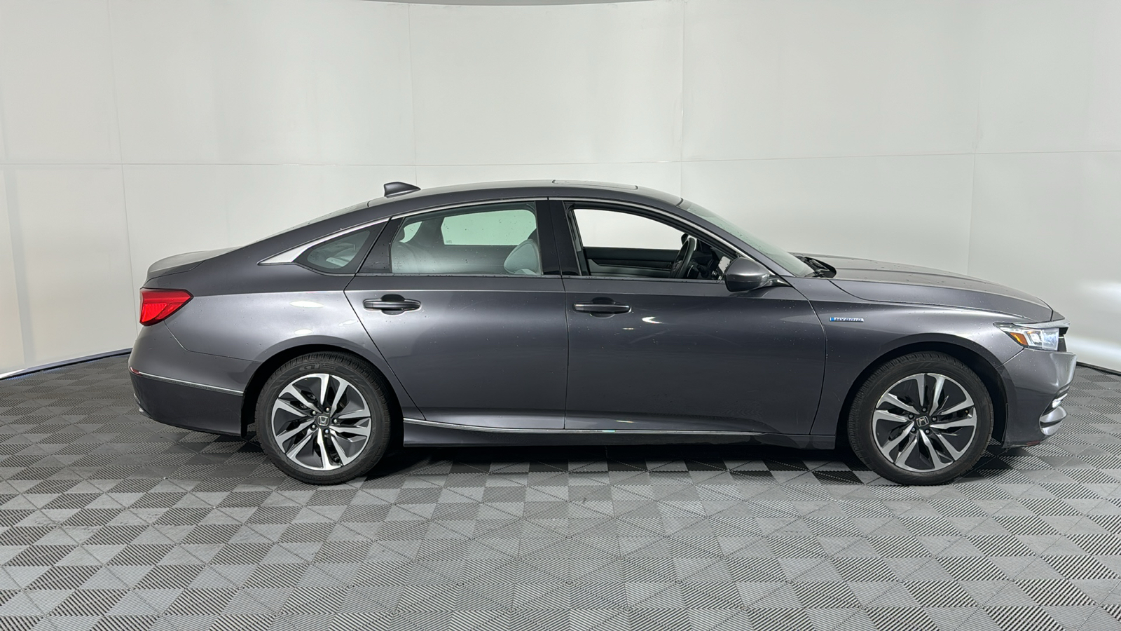 2019 Honda Accord Hybrid  3