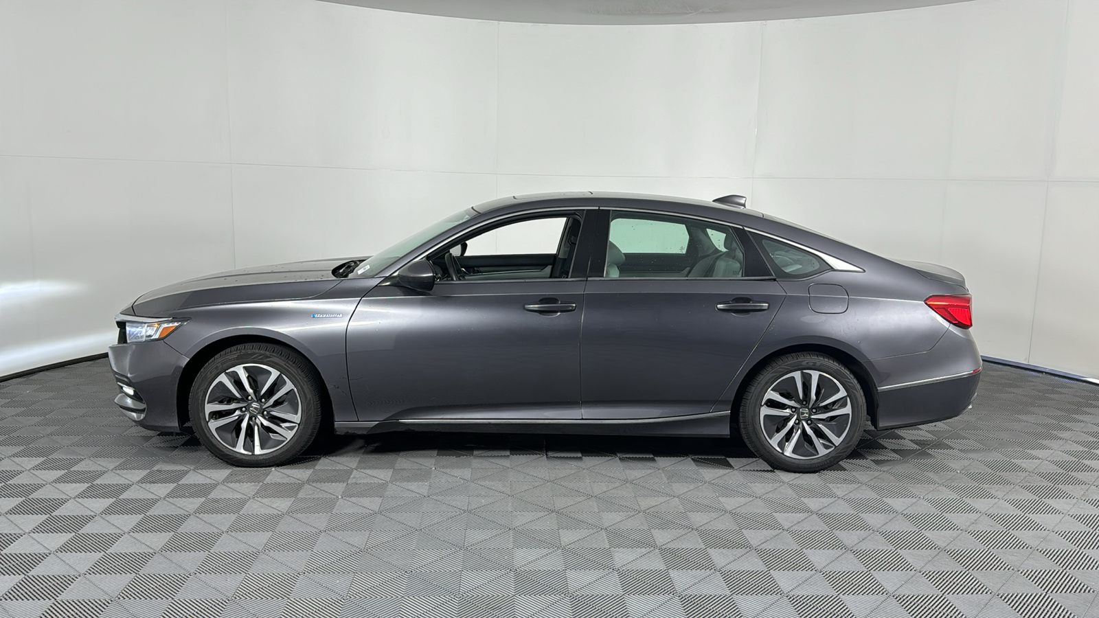 2019 Honda Accord Hybrid  7