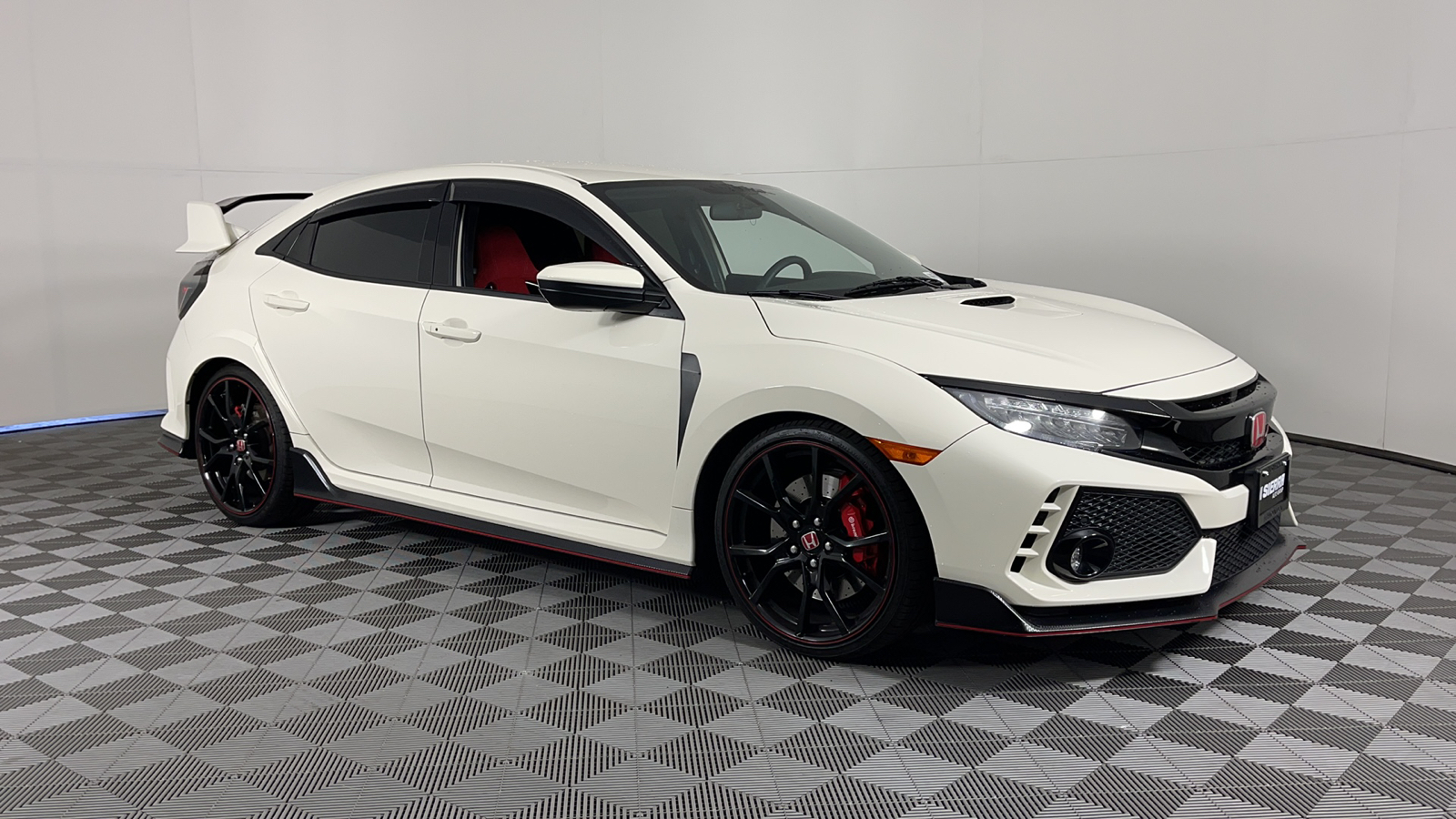 2017 Honda Civic Type R Touring 1