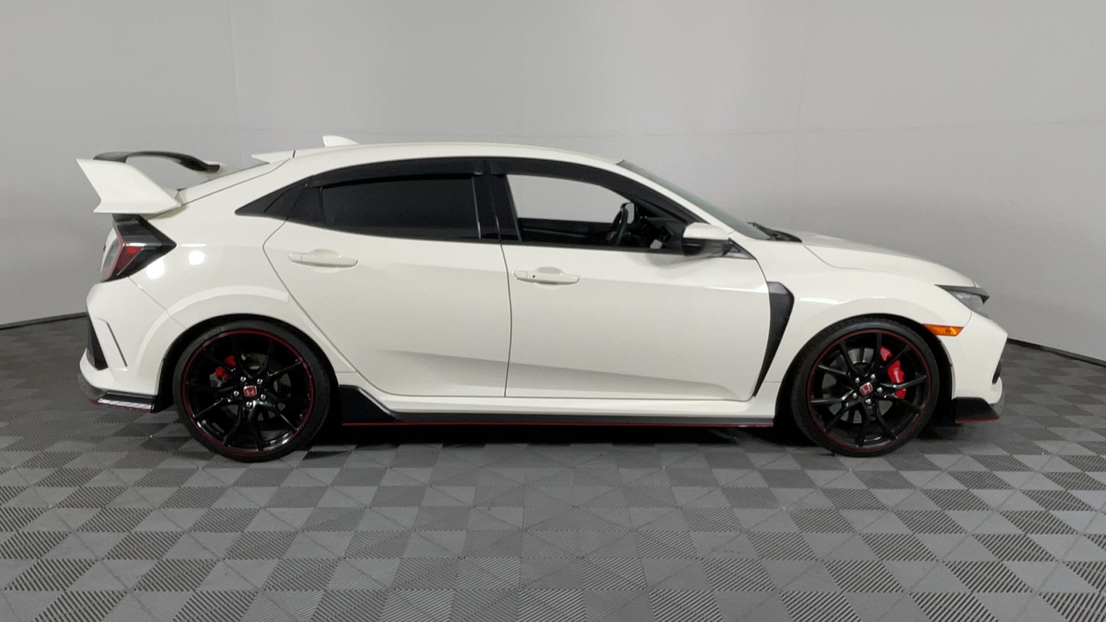 2017 Honda Civic Type R Touring 3