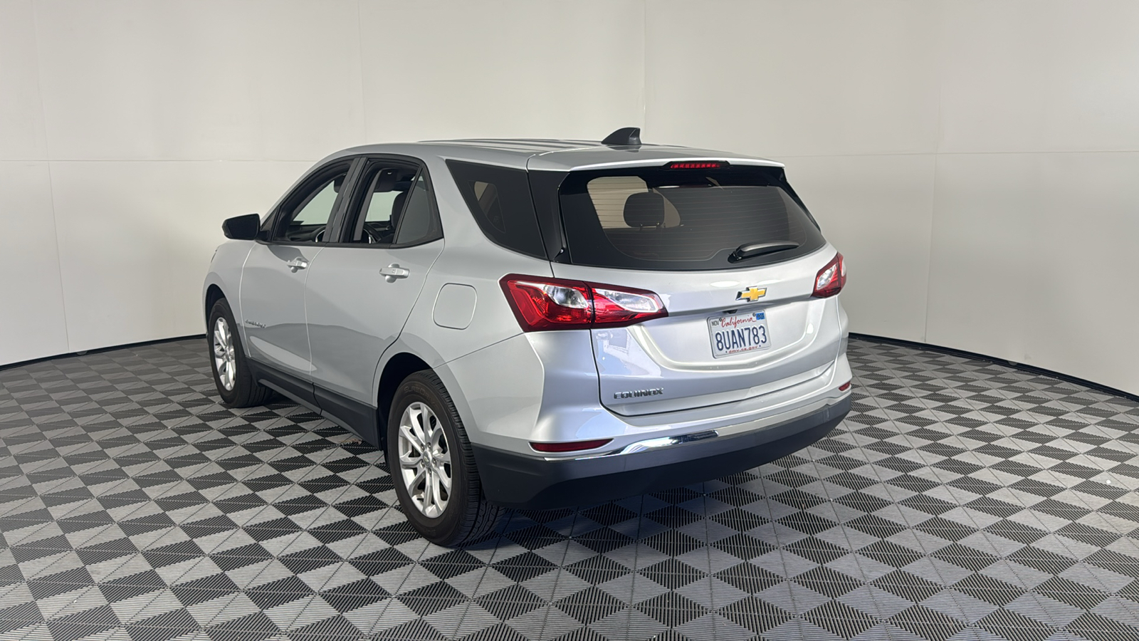 2018 Chevrolet Equinox LS 6