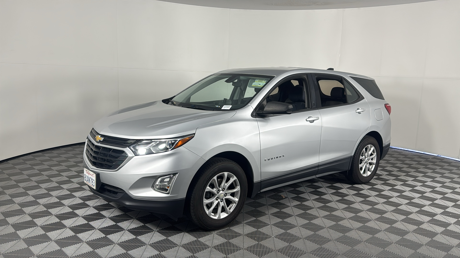 2018 Chevrolet Equinox LS 8