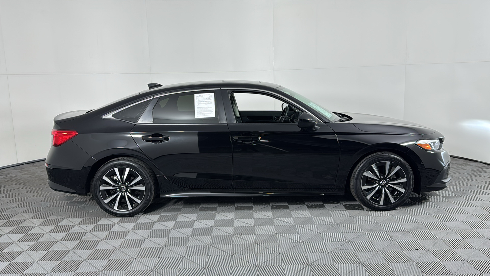 2022 Honda Civic Sedan EX 3