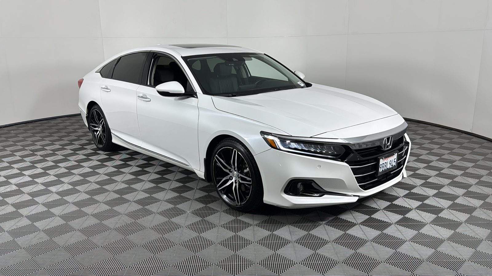 2022 Honda Accord Sedan Touring 2