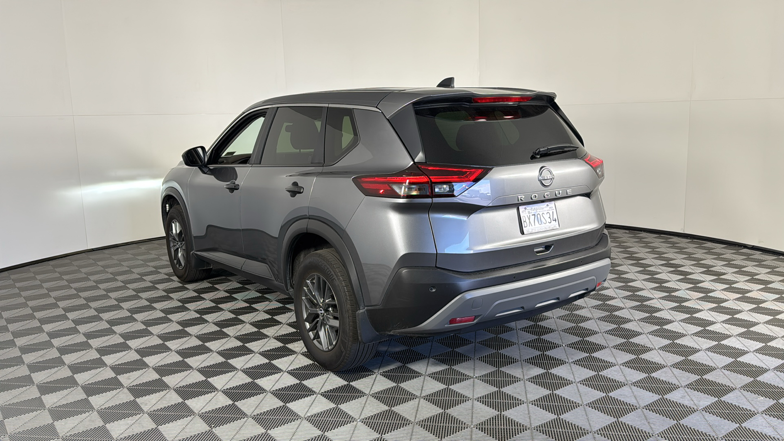 2023 Nissan Rogue S 6