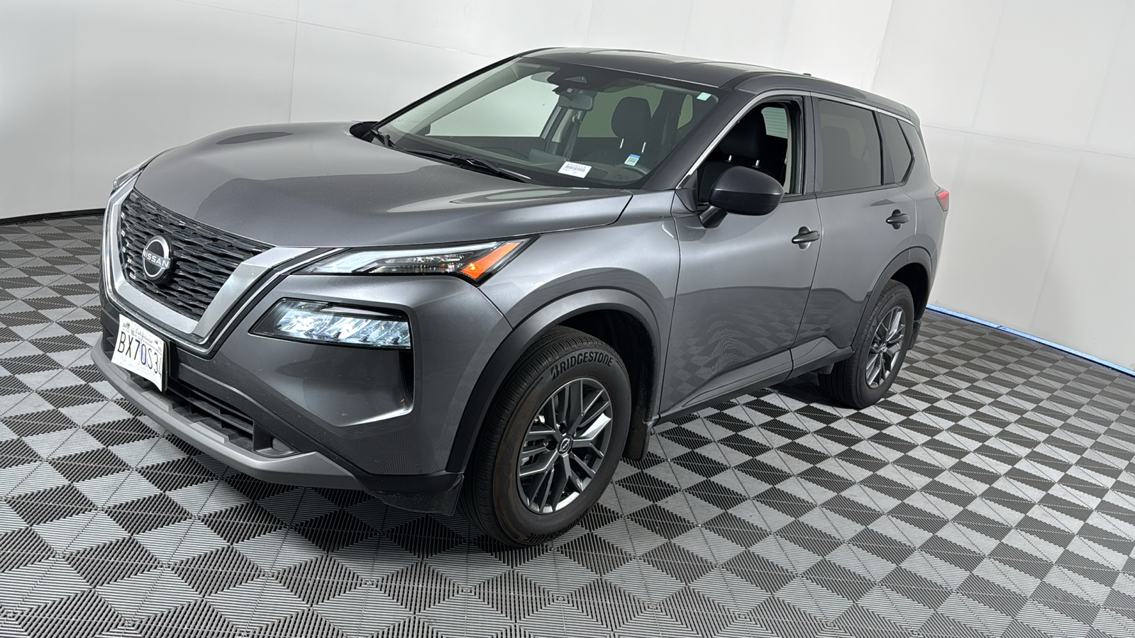 2023 Nissan Rogue S 8