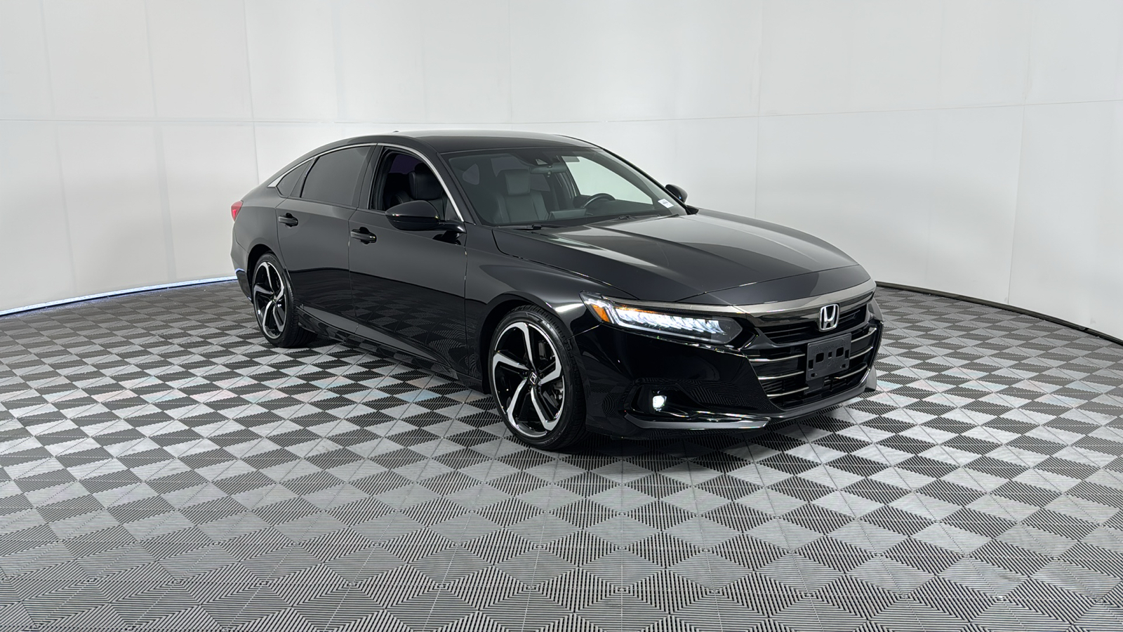 2022 Honda Accord Sedan Sport 2