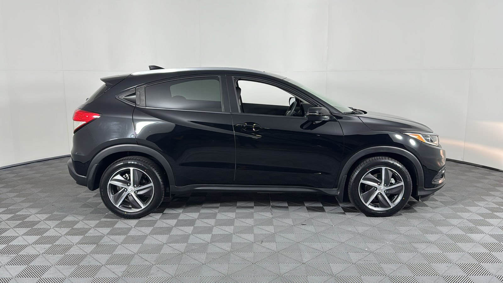 2022 Honda HR-V EX 3