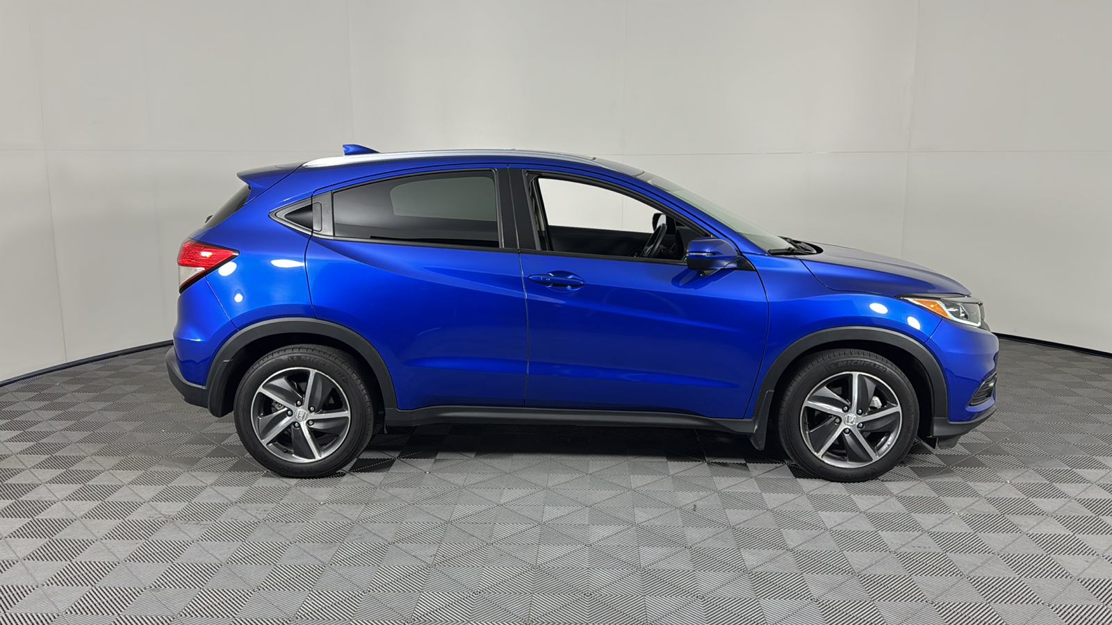 2022 Honda HR-V EX-L 3