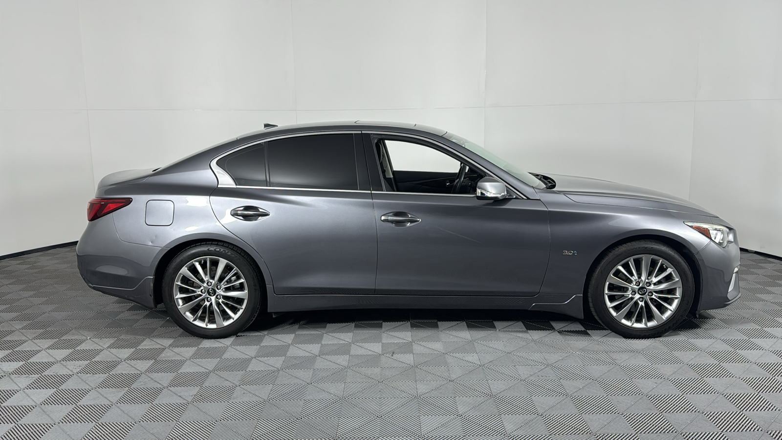 2019 INFINITI Q50 3.0t LUXE 3