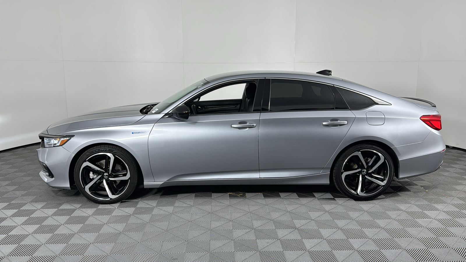 2022 Honda Accord Hybrid Sport 7