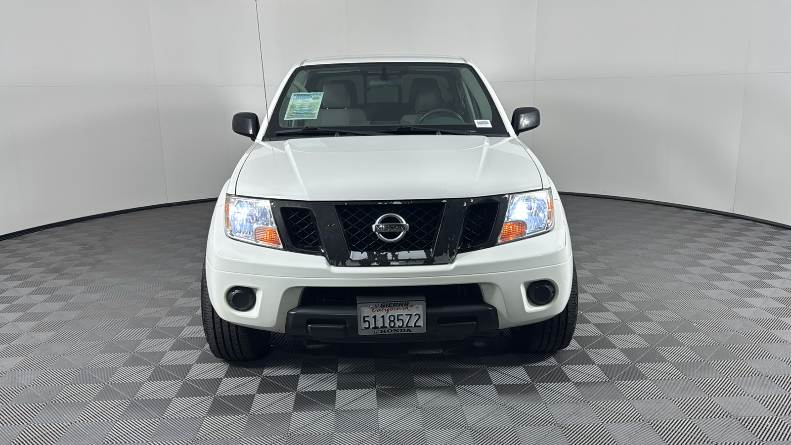 2019 Nissan Frontier SV 9