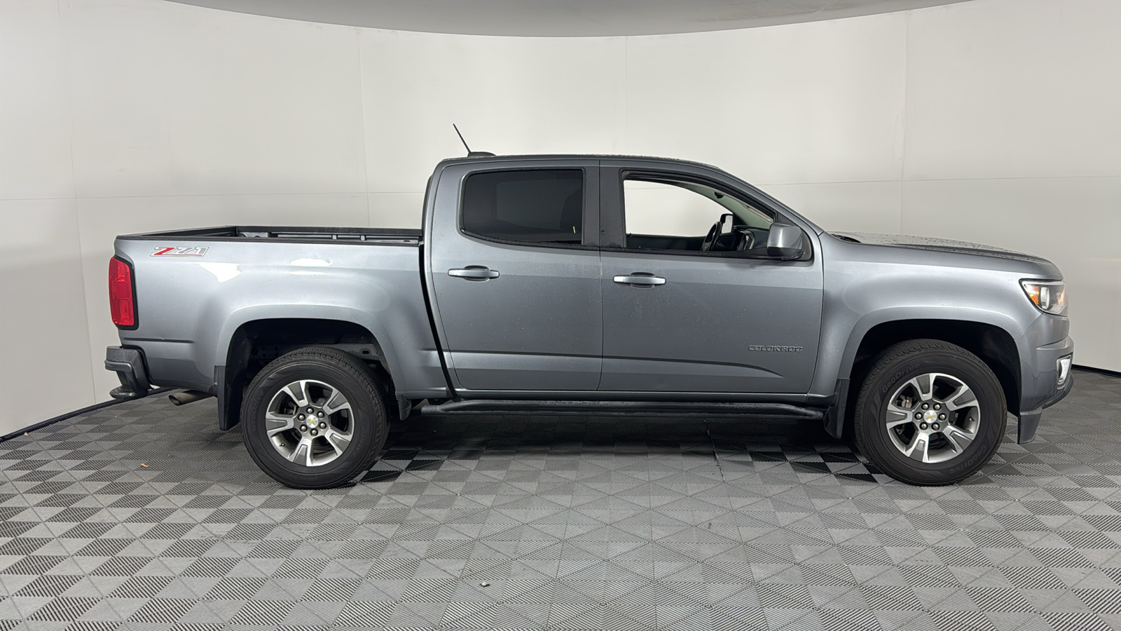 2020 Chevrolet Colorado 2WD Z71 3