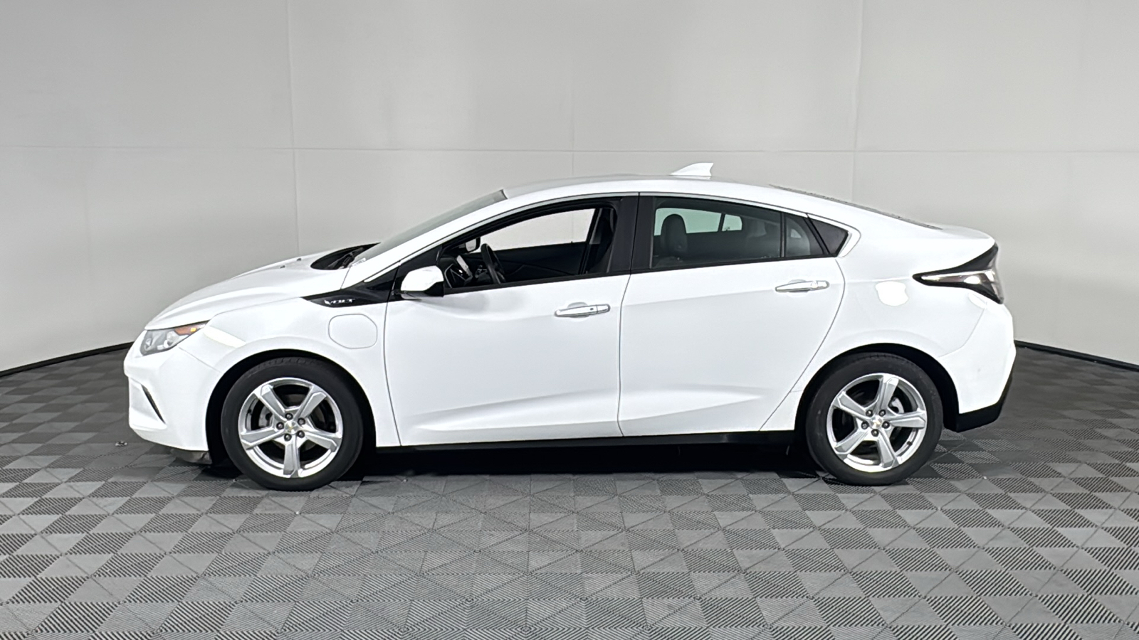 2018 Chevrolet Volt LT 7