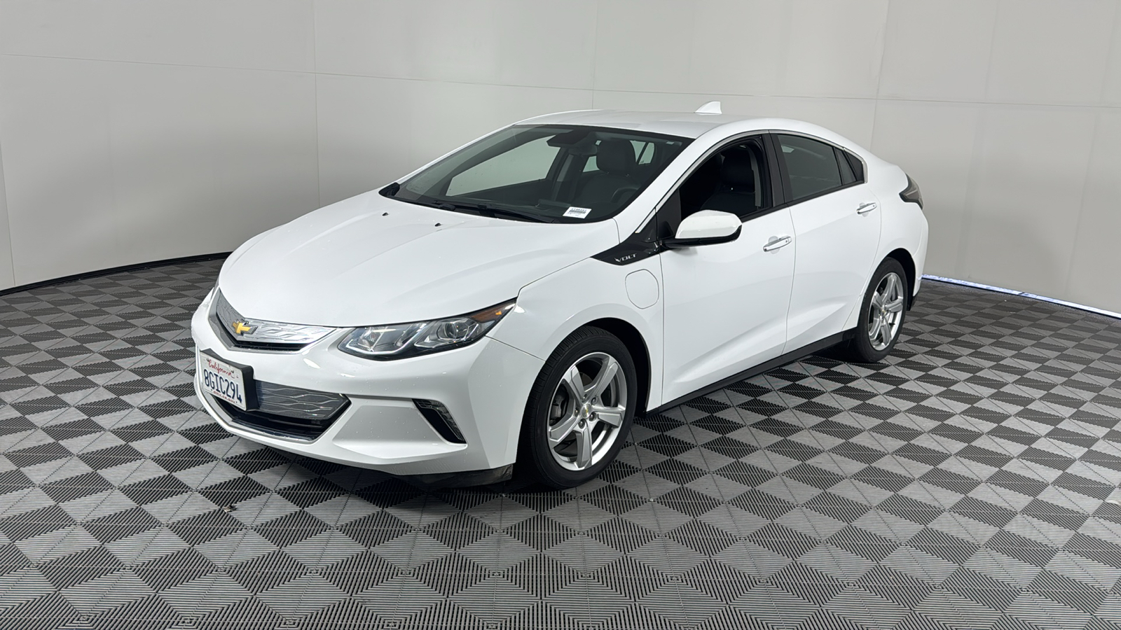 2018 Chevrolet Volt LT 8