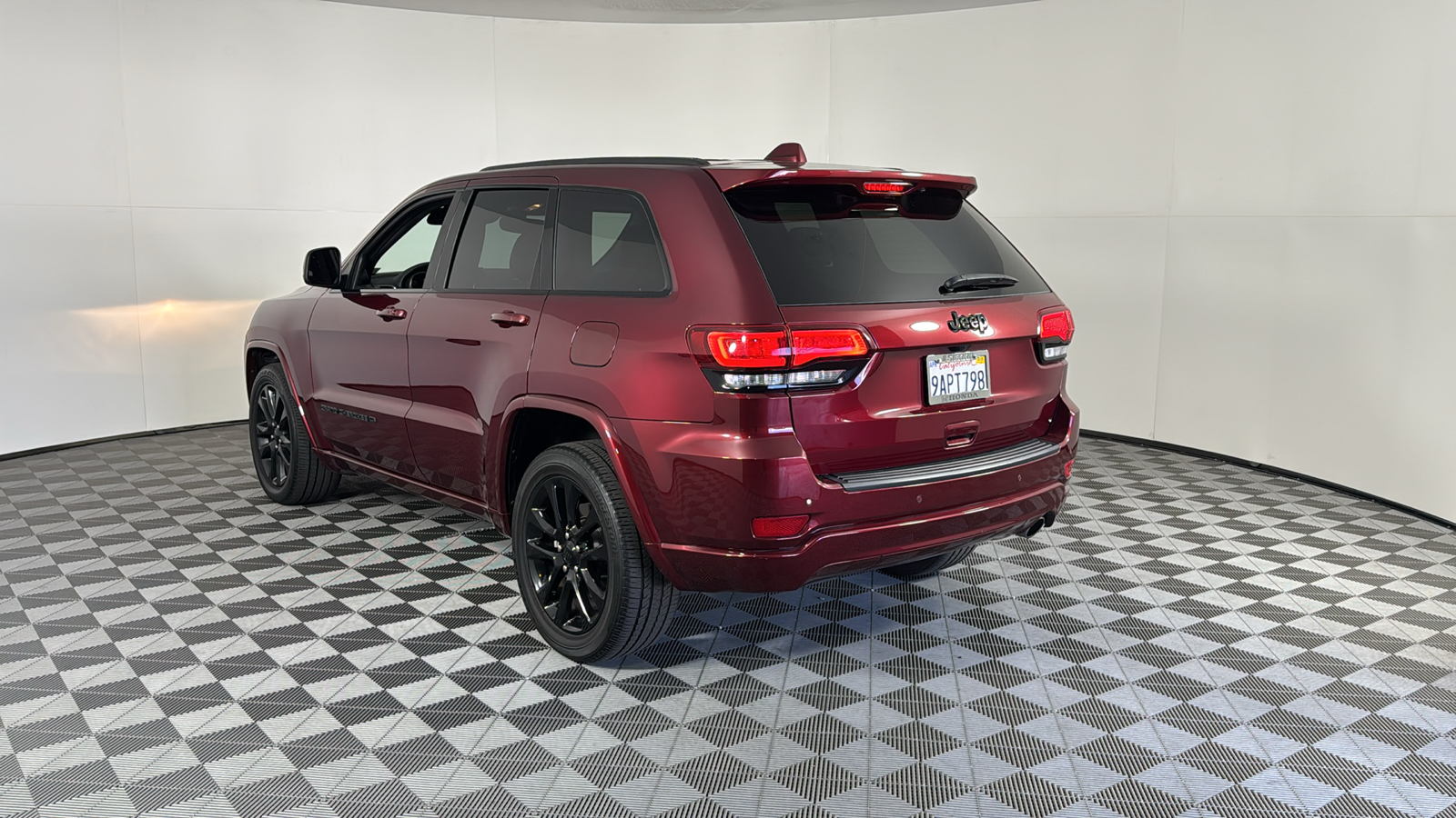 2022 Jeep Grand Cherokee WK Laredo X 9