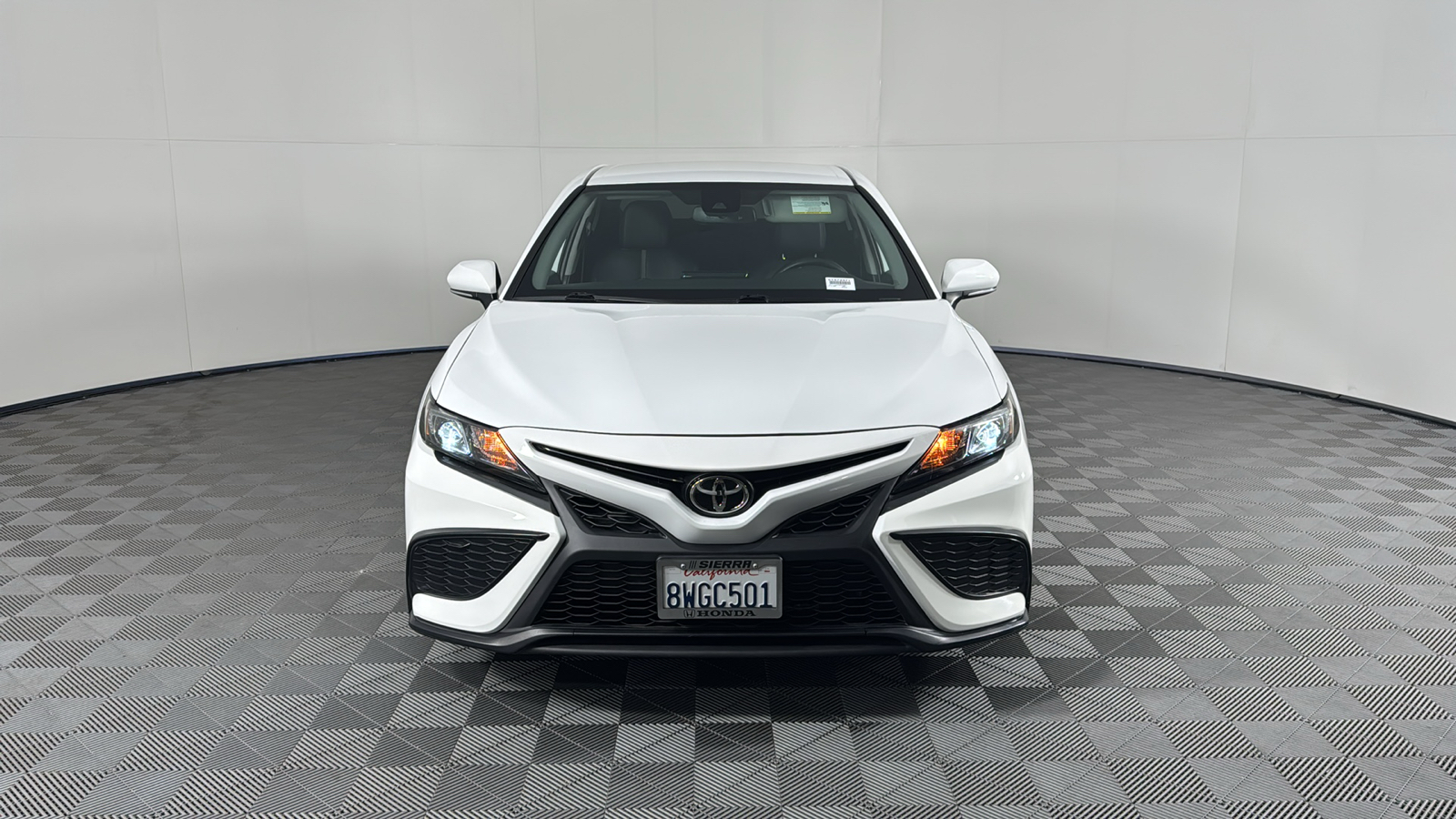 2021 Toyota Camry SE 9