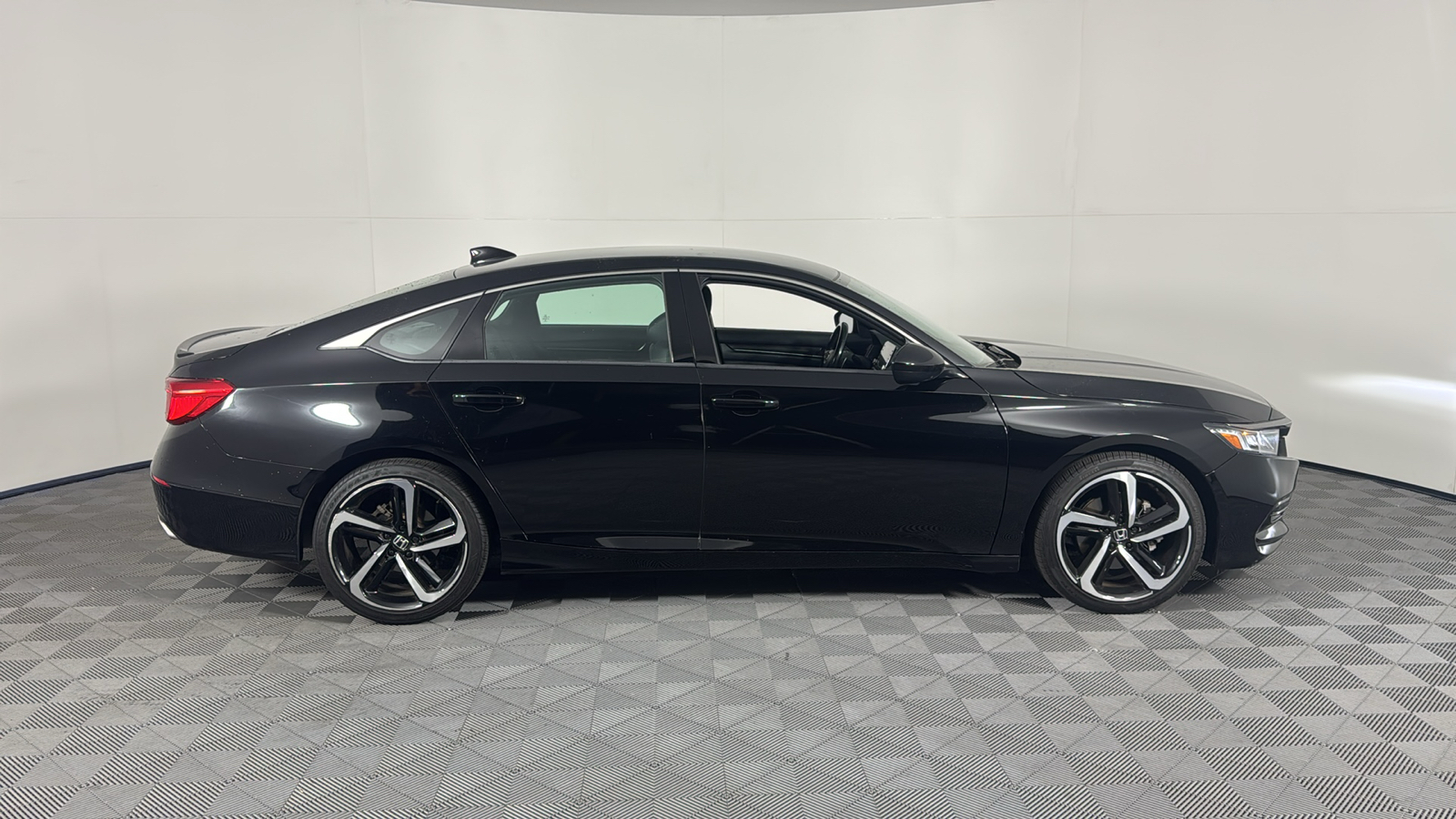 2019 Honda Accord Sedan Sport 1.5T 3