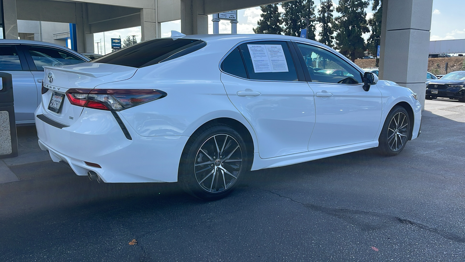 2021 Toyota Camry SE 4