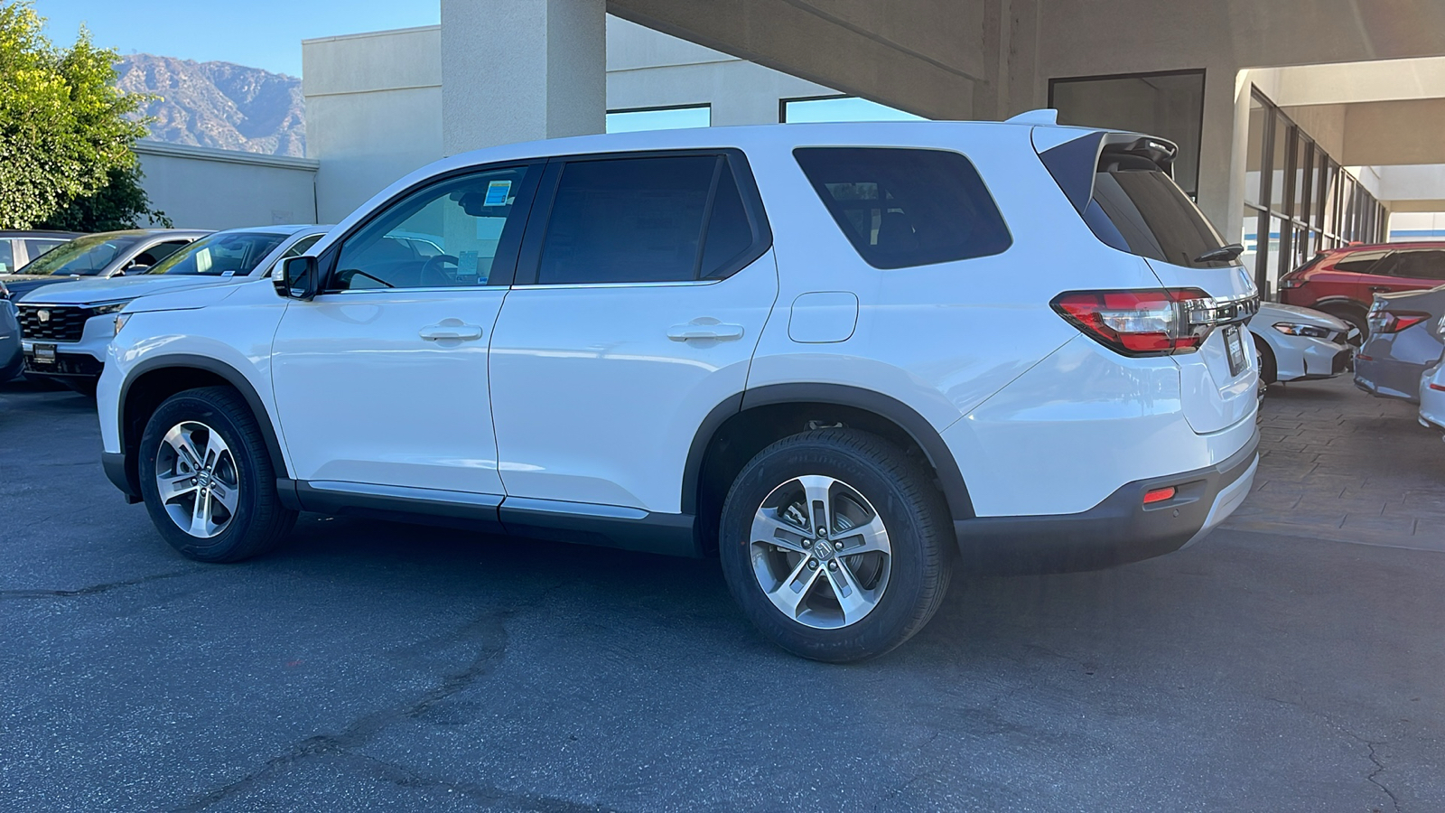 2025 Honda Pilot EX-L 6