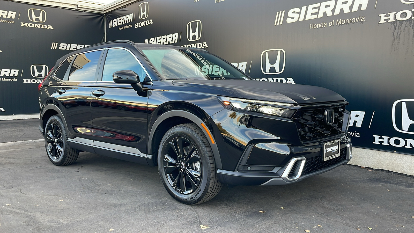 2025 Honda CR-V Hybrid Sport Touring 1