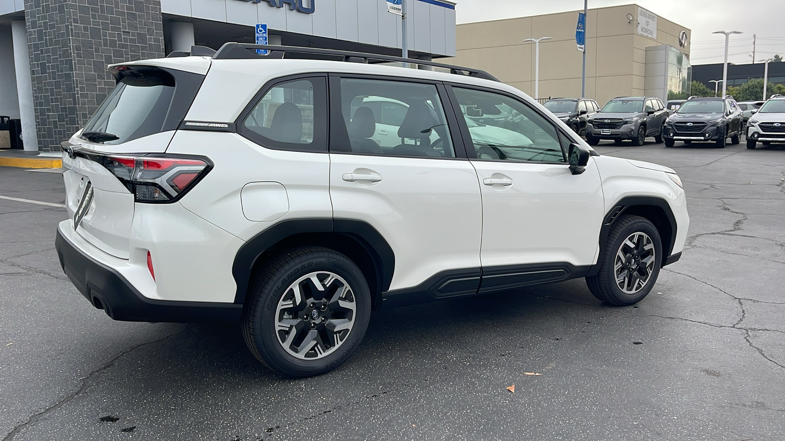 2025 Subaru Forester  4