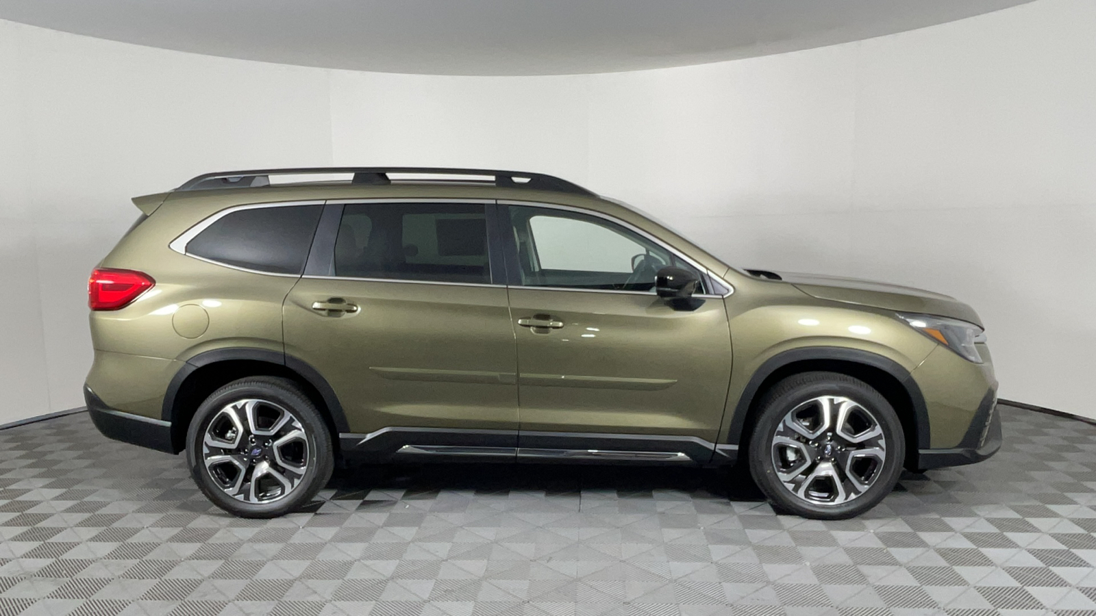 2024 Subaru Ascent Limited 3