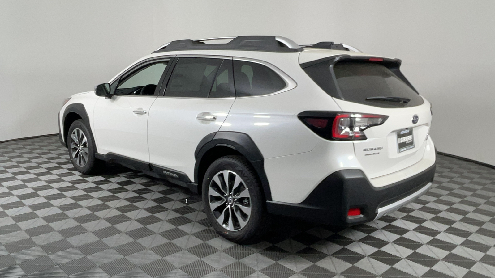 2024 Subaru Outback Touring XT 6