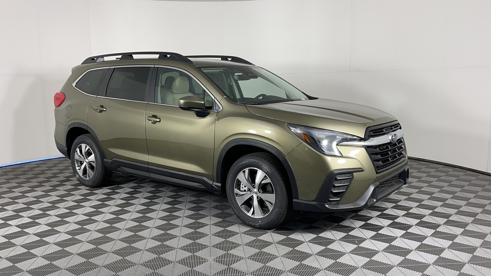 2024 Subaru Ascent Premium 1