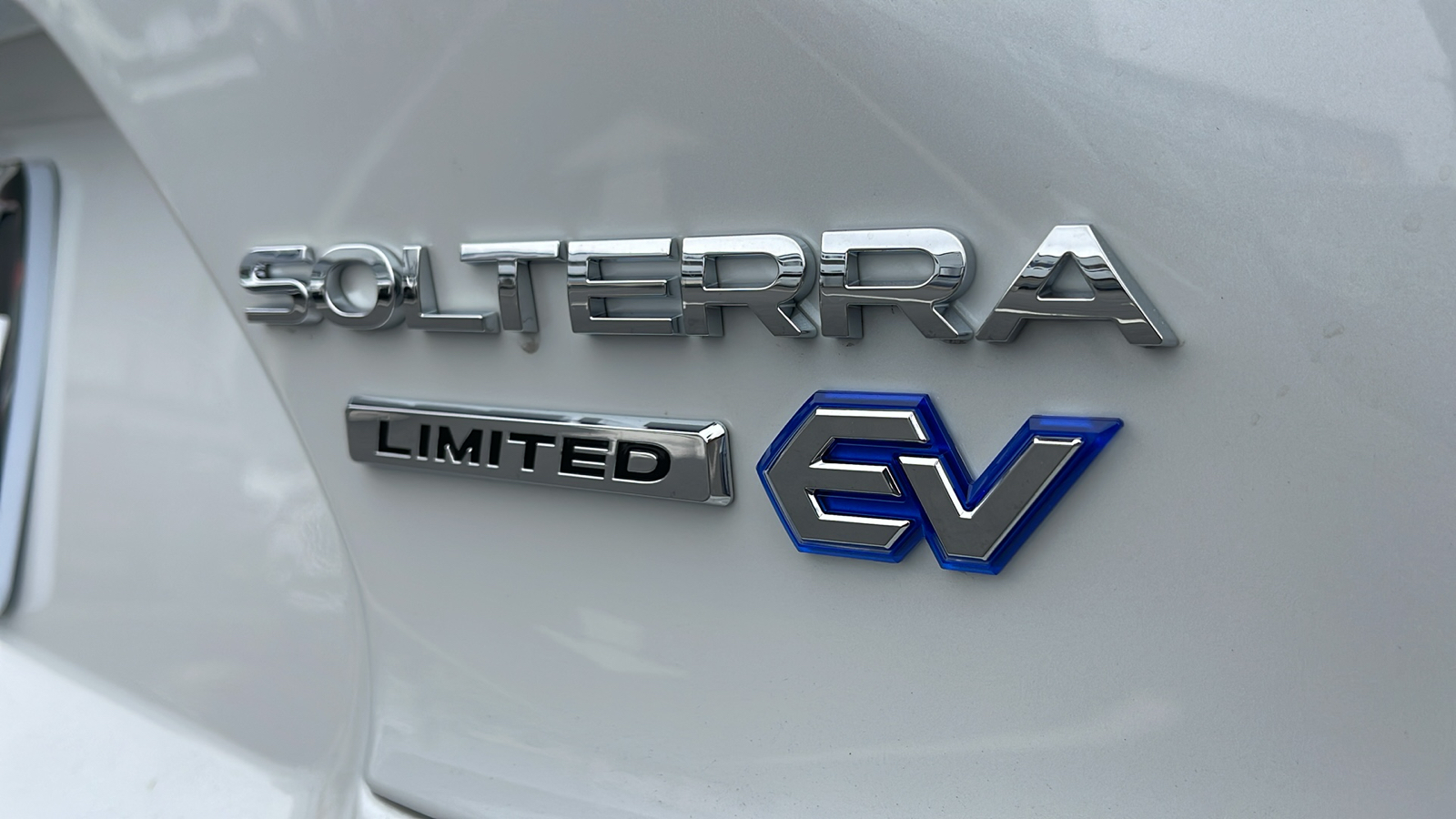 2024 Subaru Solterra Limited 30