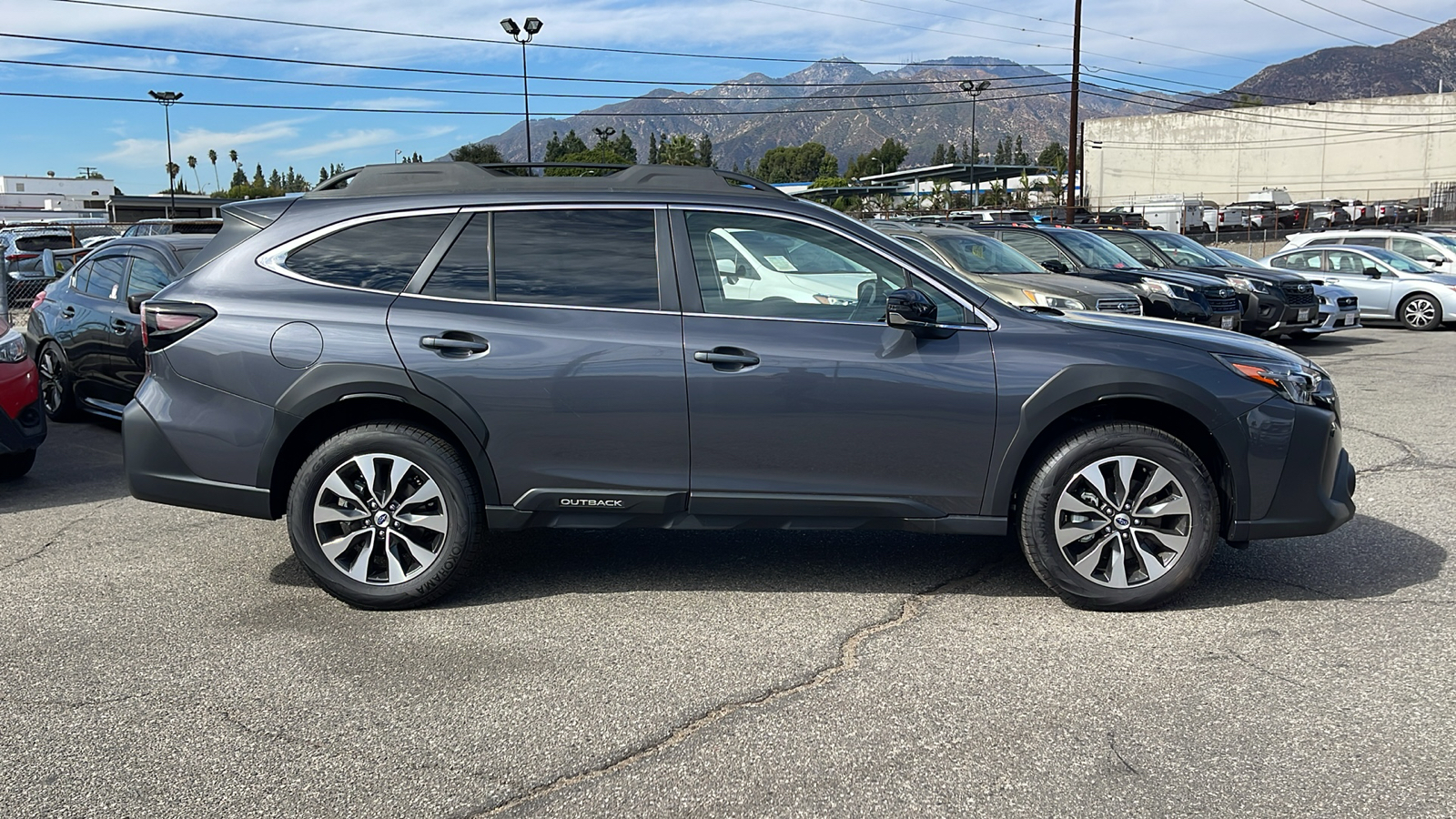 2025 Subaru Outback Limited 3