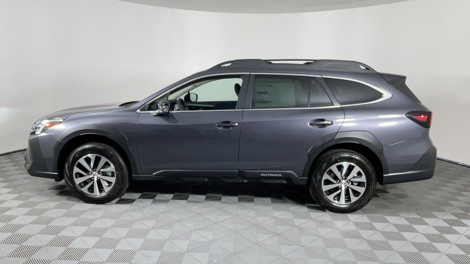 2025 Subaru Outback Premium 7