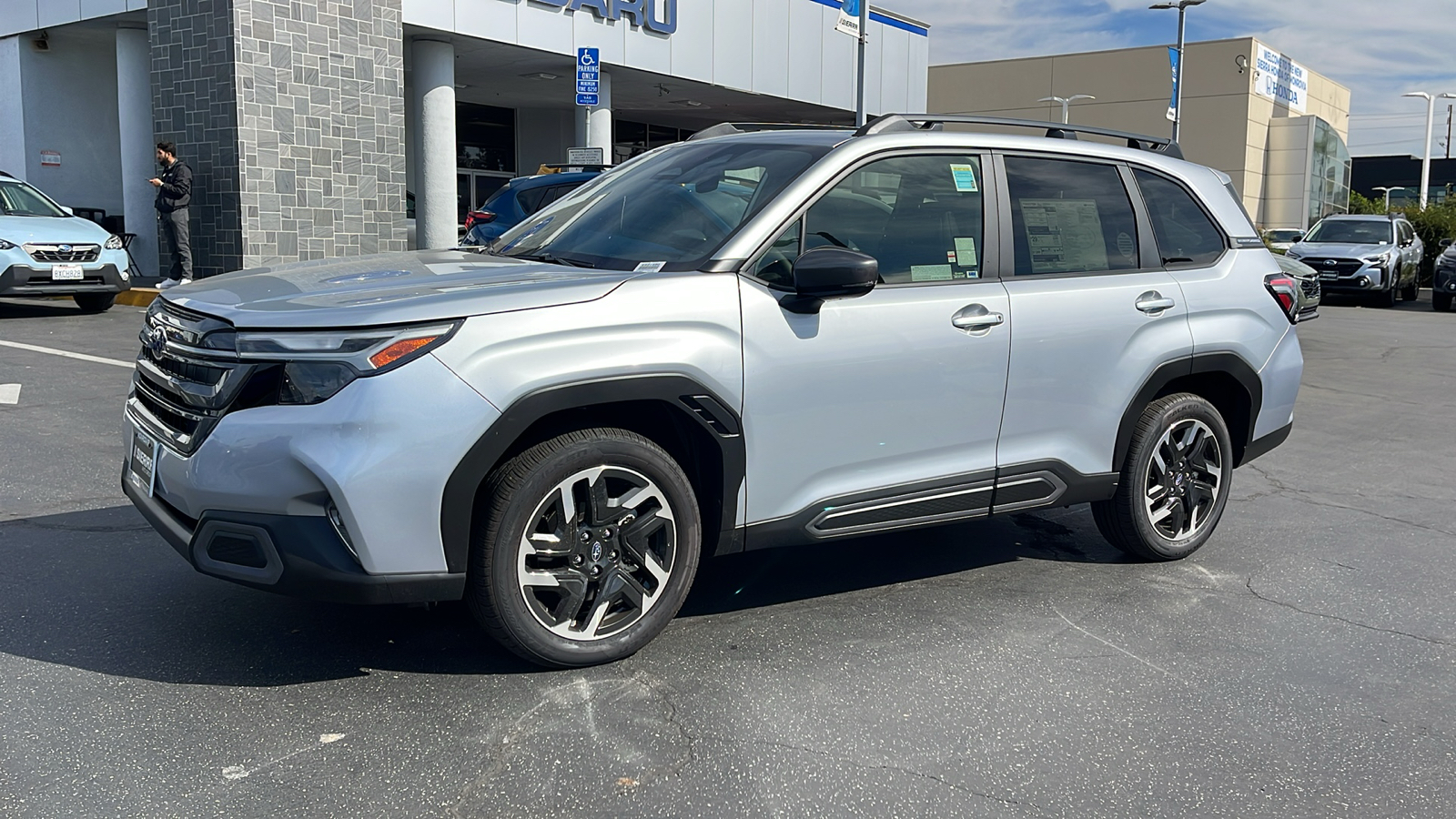 2025 Subaru Forester Limited 8