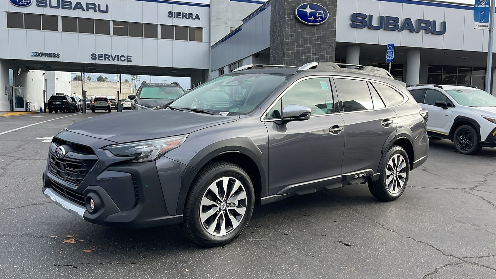 2025 Subaru Outback Touring XT 8