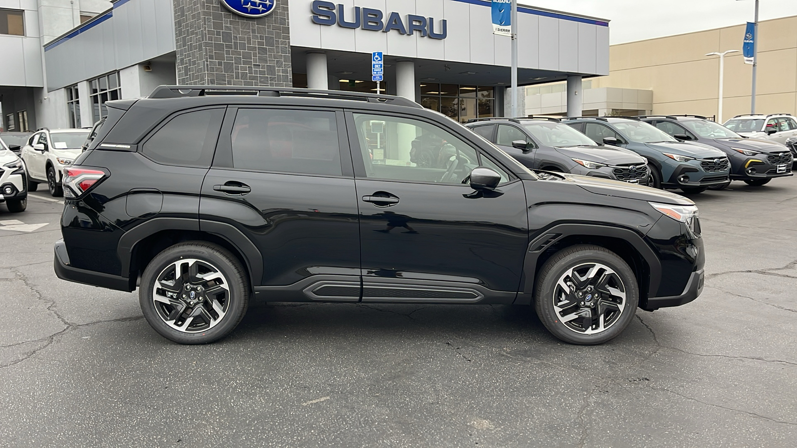 2025 Subaru Forester Limited 3