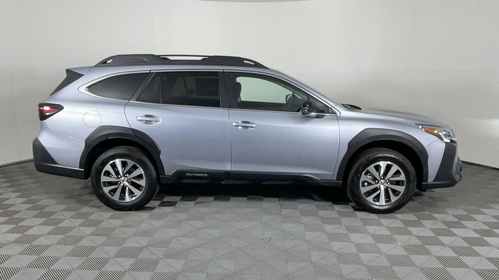 2025 Subaru Outback Premium 3