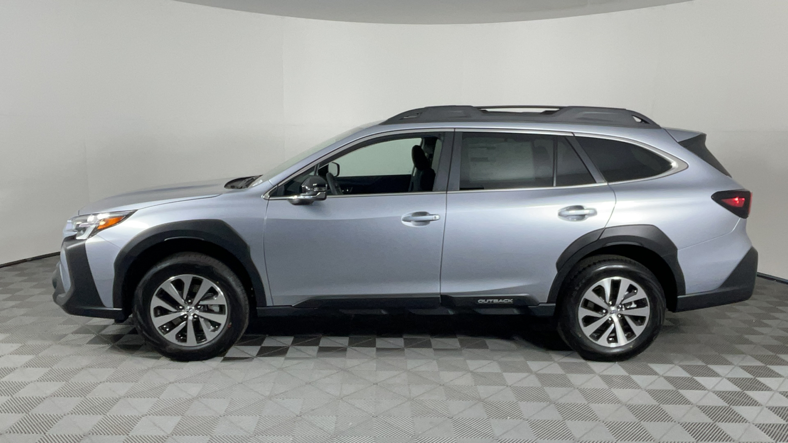 2025 Subaru Outback Premium 7