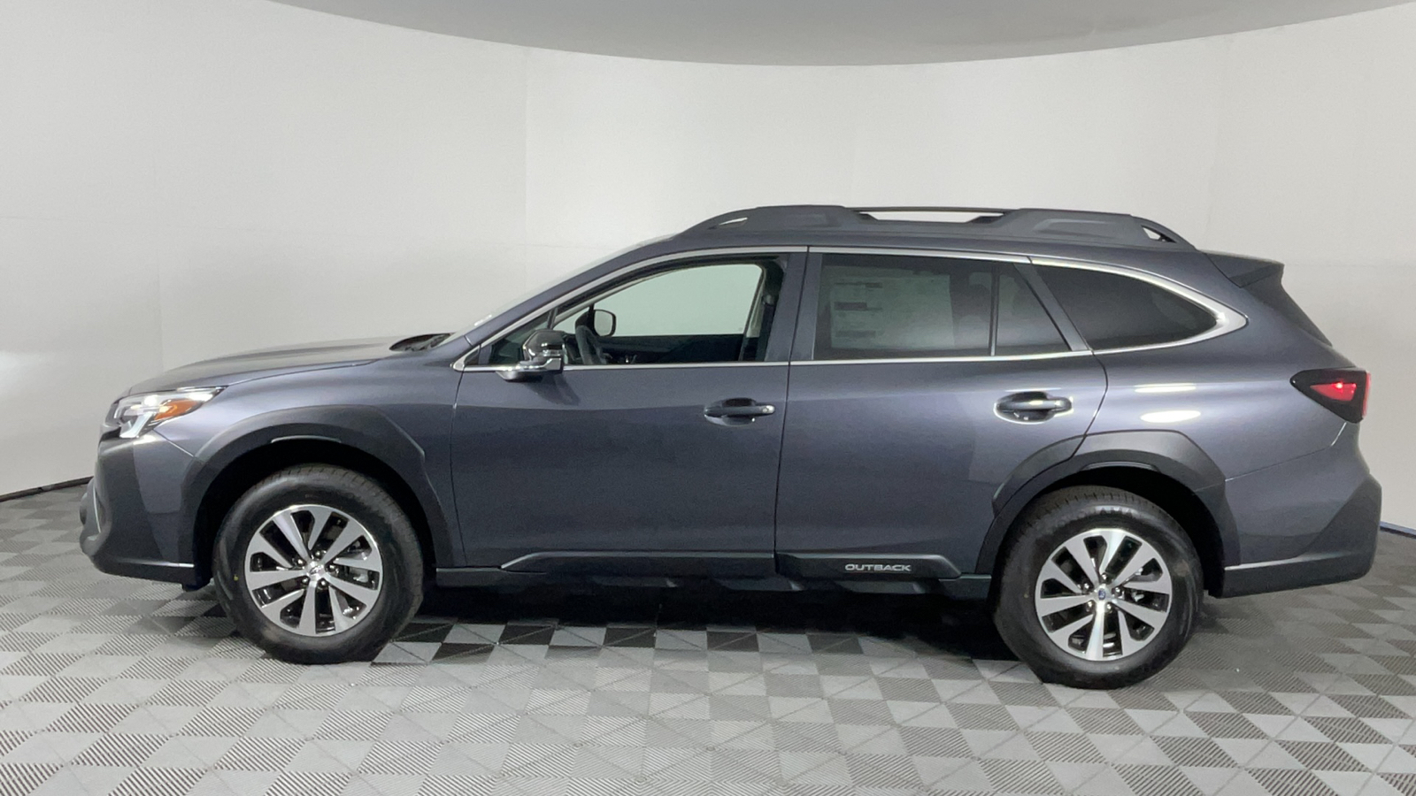 2025 Subaru Outback Premium 7