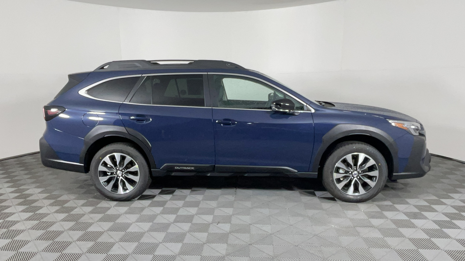 2025 Subaru Outback Limited 3