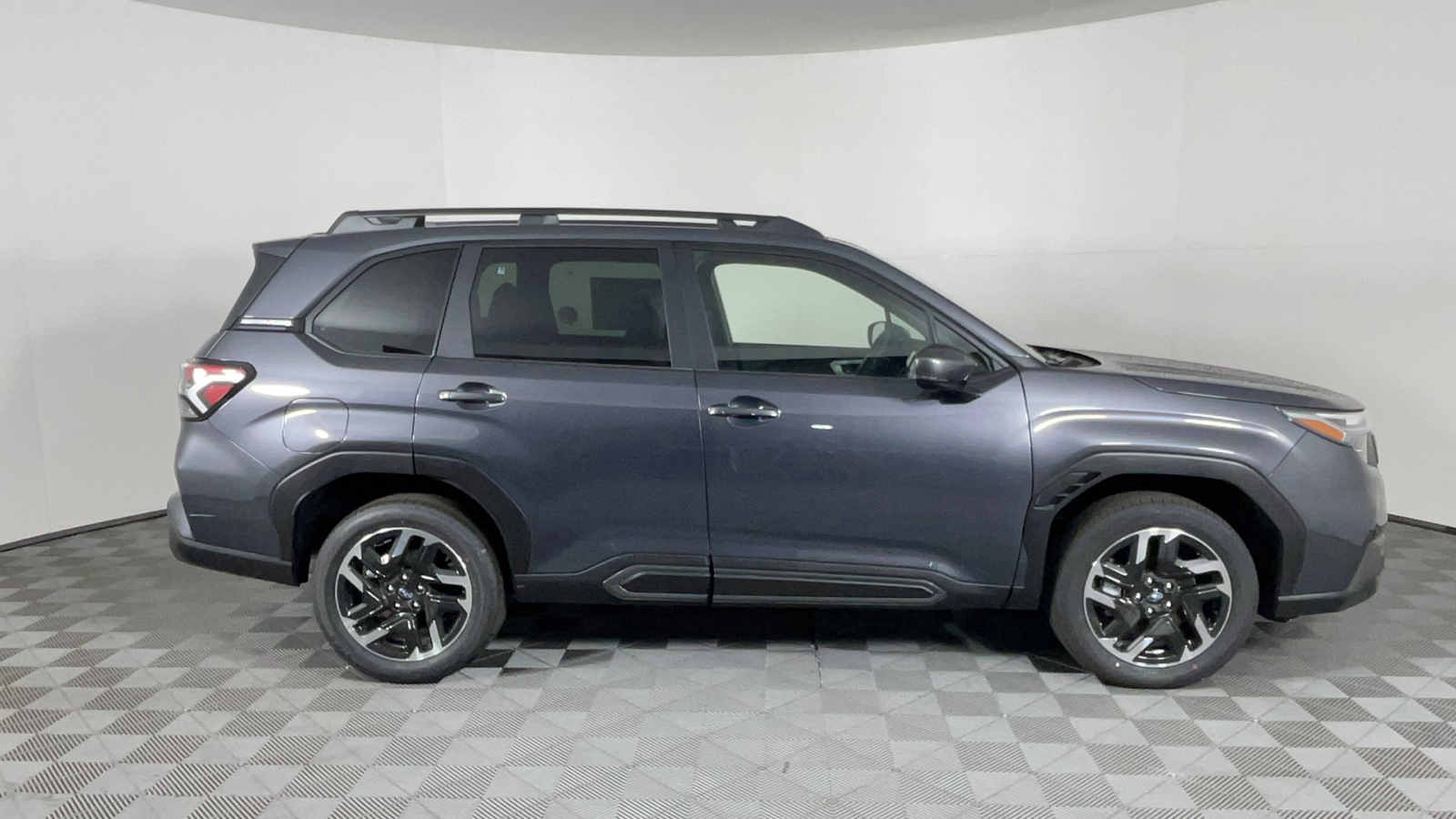 2025 Subaru Forester Limited 3