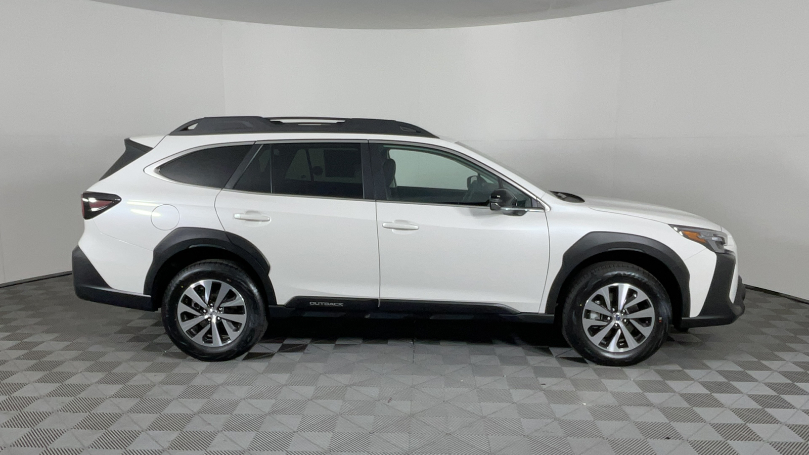 2025 Subaru Outback Premium 3