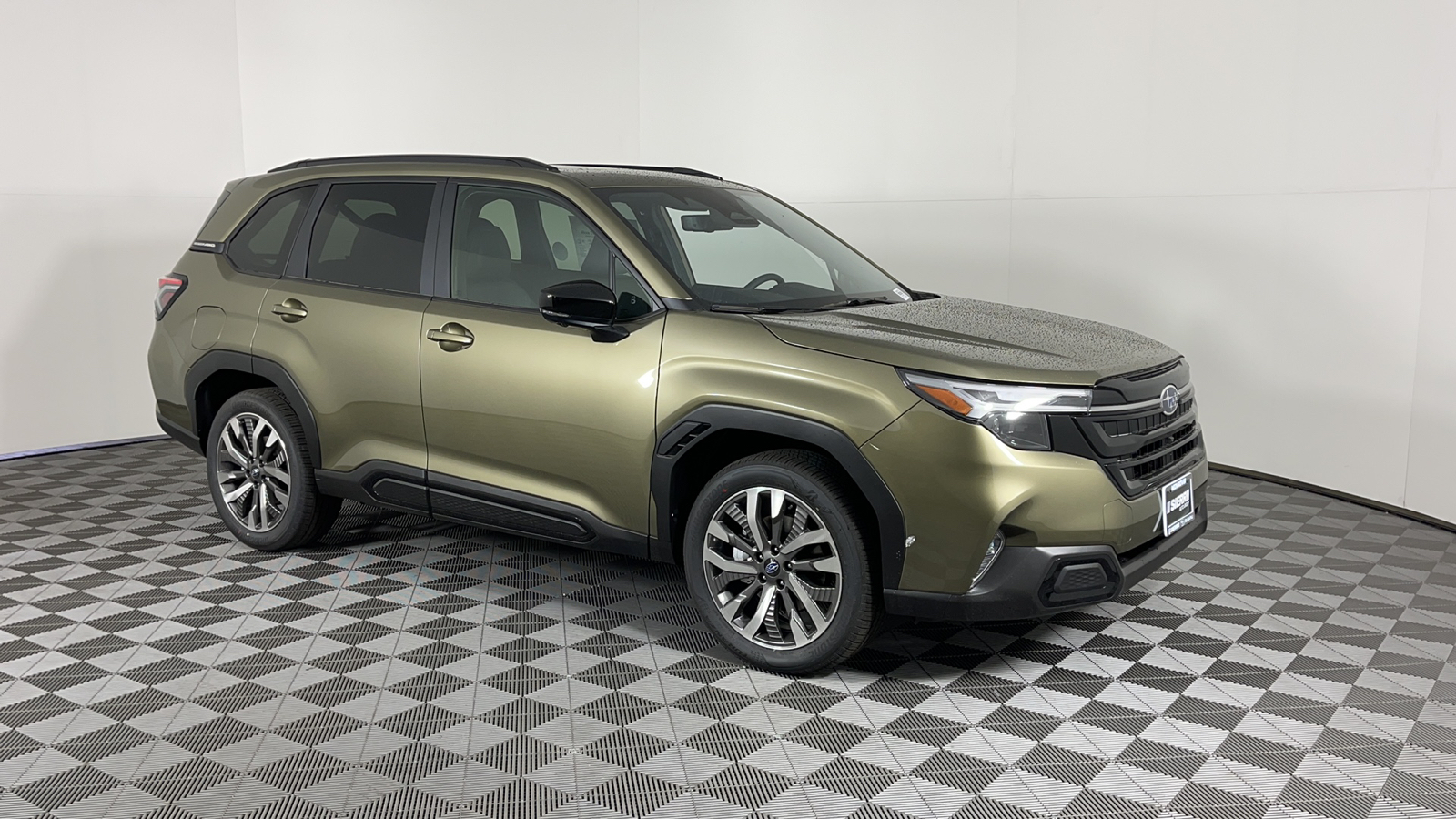 2025 Subaru Forester Touring 1