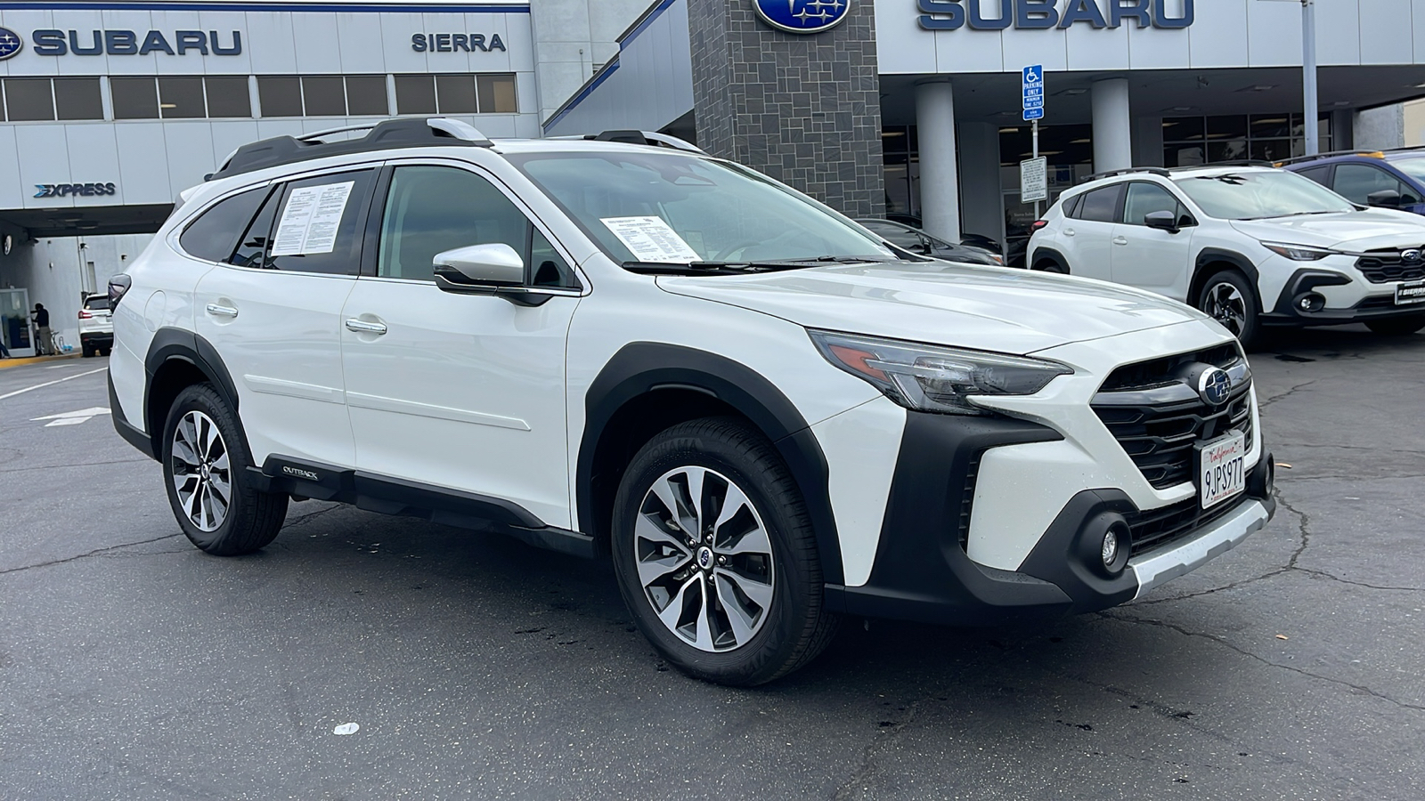 2024 Subaru Outback Touring XT 2